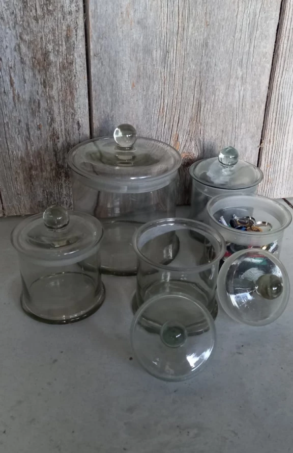 Another image of Set van 5 glazen apothekers potten